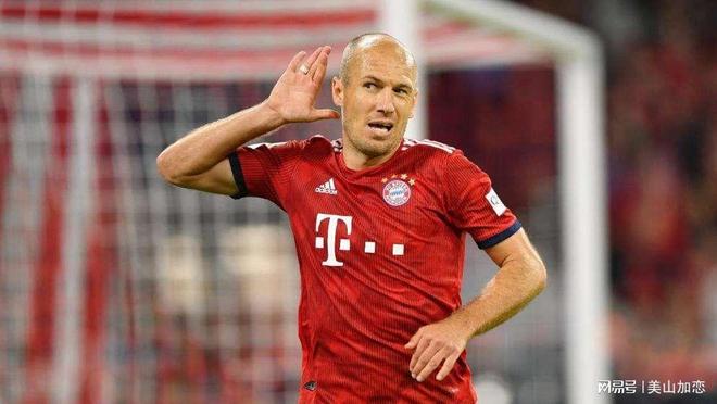 包含今夜埃因霍温调整名单以备世俱杯,篮板制胜环节打磨,管理层满意,年轻球员获得机会的词条 包含今夜埃因霍温调整名单以备世俱杯,篮板制胜环节打磨,管理层满意,年轻球员获得机会的词条