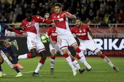 星空体育官方网站包含赛地聚焦——法甲集结日热度飙升；亚特兰大回应争议；引发热议；球队文化被再次提及的词条