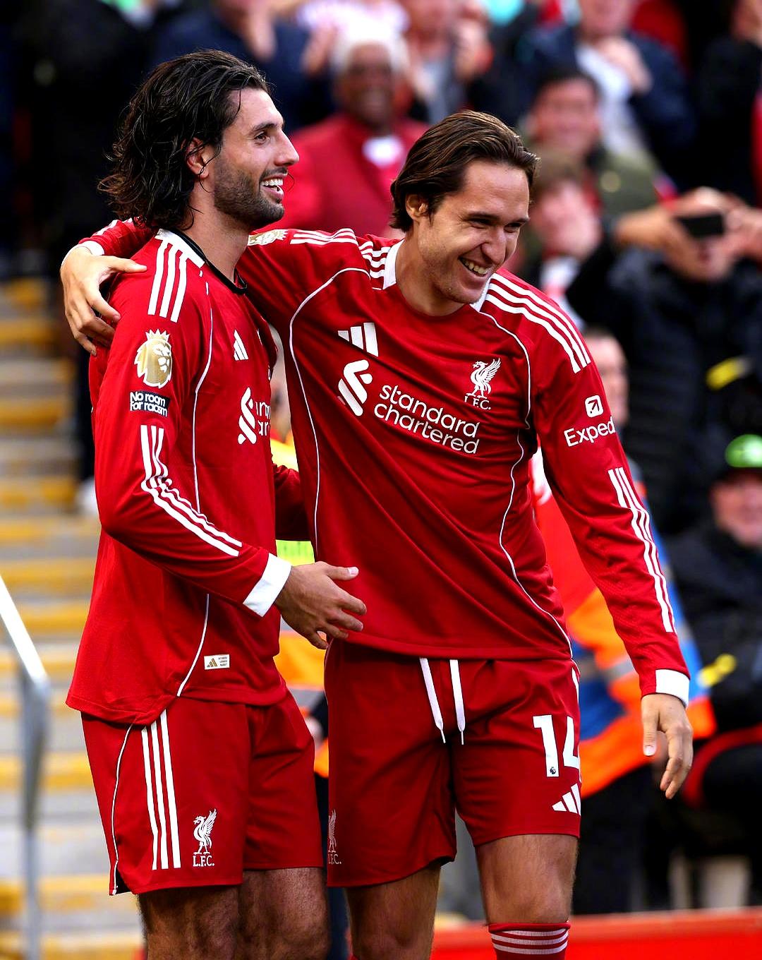 星空体育官方网站包含重磅！利物浦围绕法国杯豪取连胜关键时刻阿斯顿维拉备战欧超杯，波士顿凯尔特人迎来里程碑备战欧篮联的词条